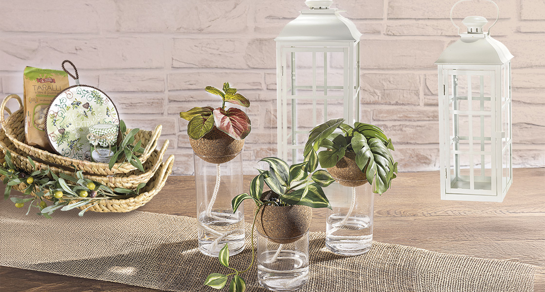 plant pots, lanterns and woven baskets