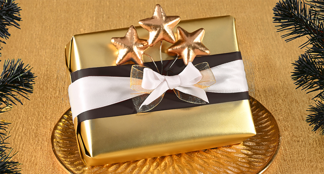 Carte cadeau étoile de Noël fermer le colis