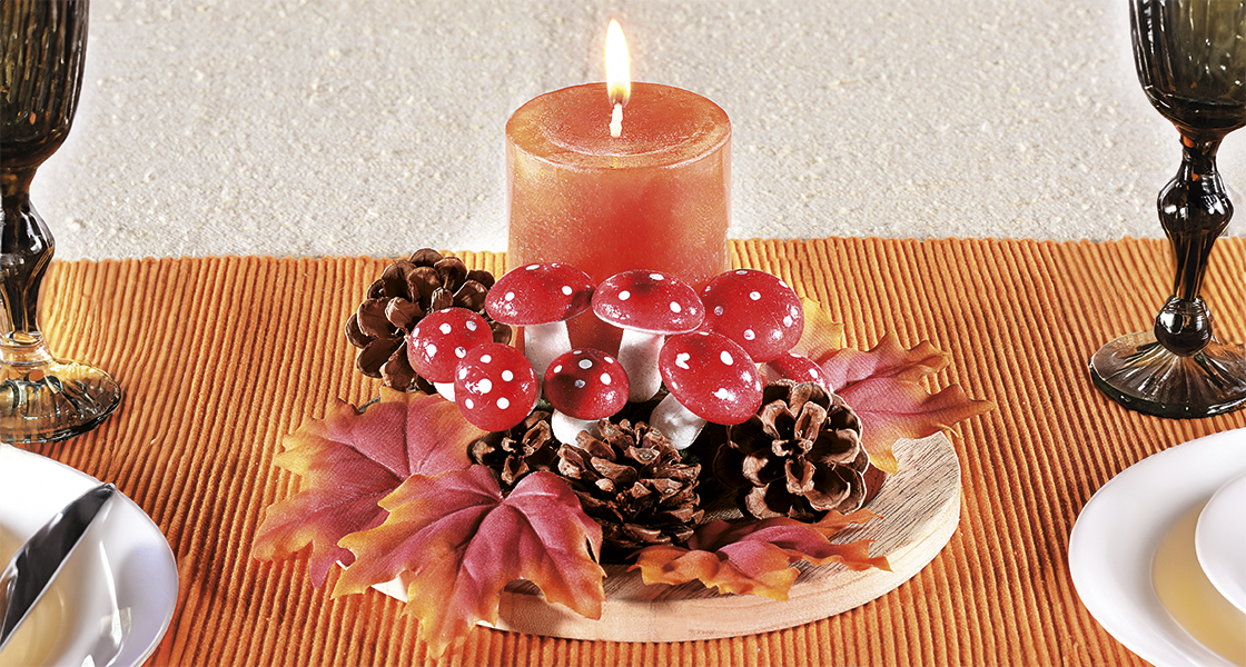 pièce maîtresse d'automne feuilles champignons