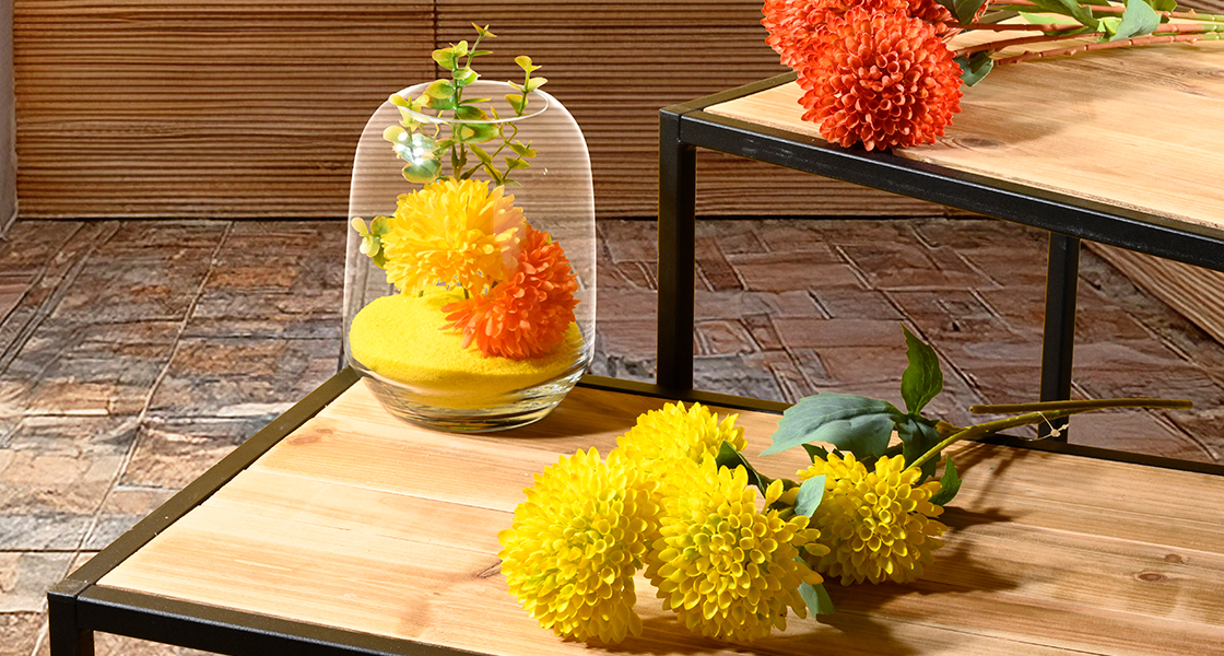 Floral compositions and colors